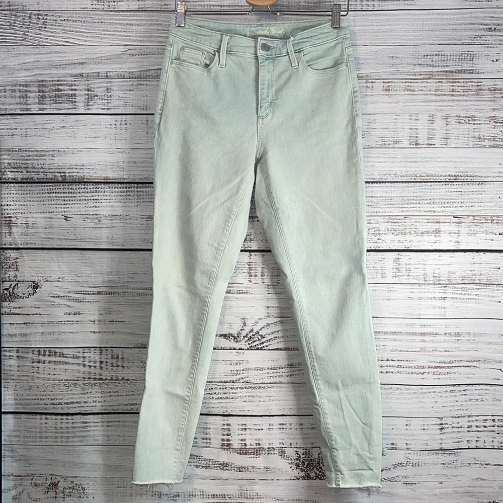 🔥 SALE UNIVERSAL THREAD White Washed High Rise Jeans | Size 4/27